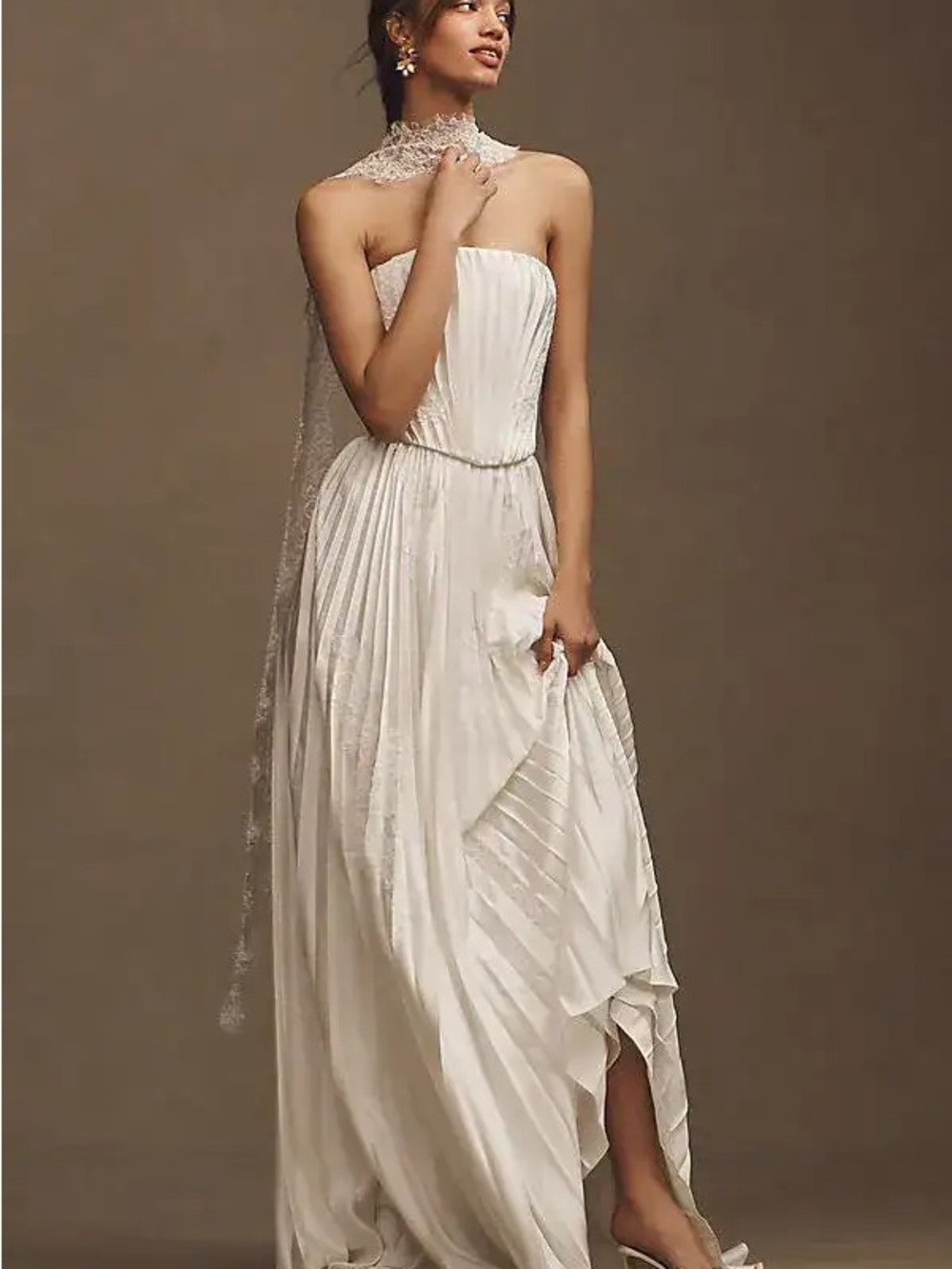 Willowby by Watters Anthropologie Sample Sale Wedding Gown; Loen Plissé SIZE 8